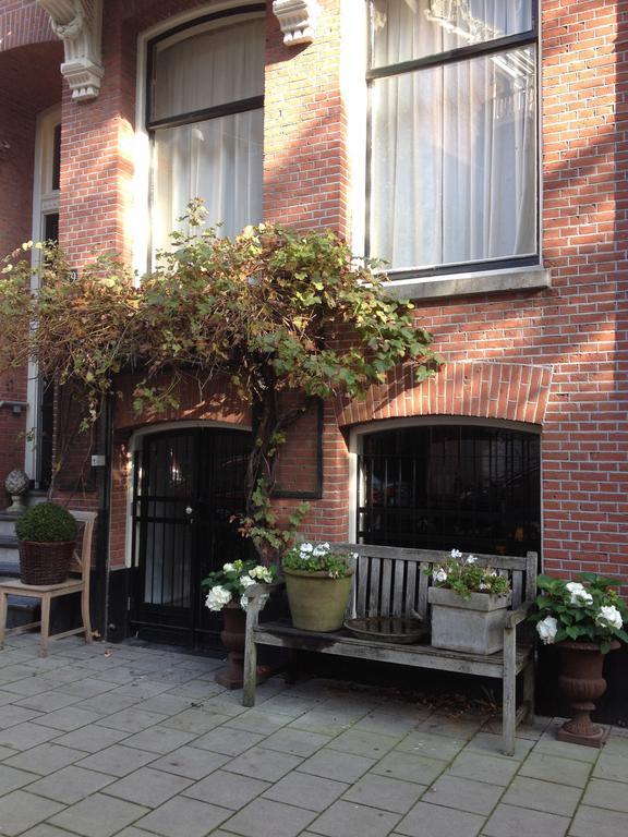 Nine-T-Teen Bed And Boutique Amsterdam Exteriör bild
